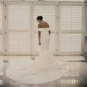MillaNova | Dresses | Milla Nova Wedding Gown Annette | Poshmark